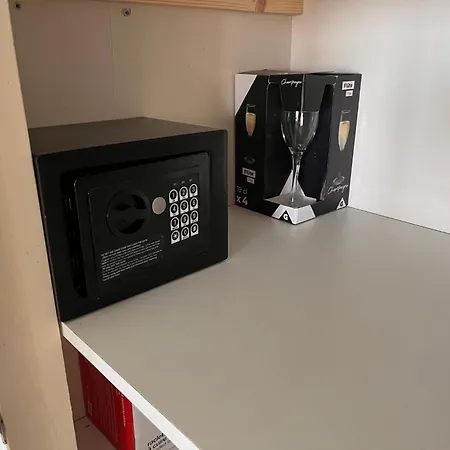 Blue Lagoon شقة سيكس-فور-لو-بلاج