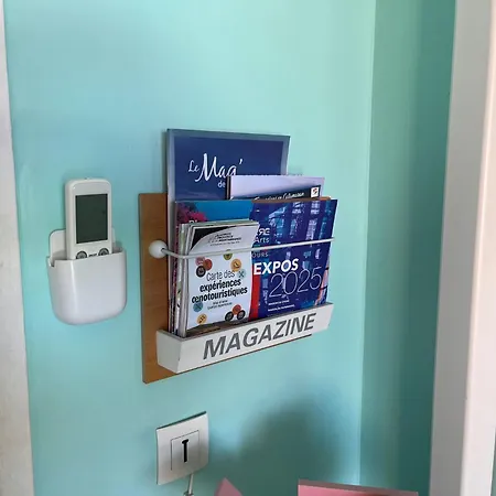 Blue Lagoon سيكس-فور-لو-بلاج