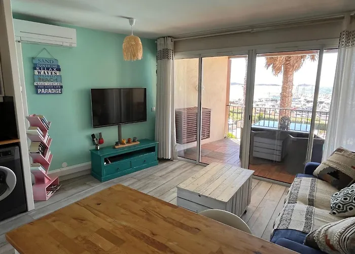 Blue Lagoon Apartment